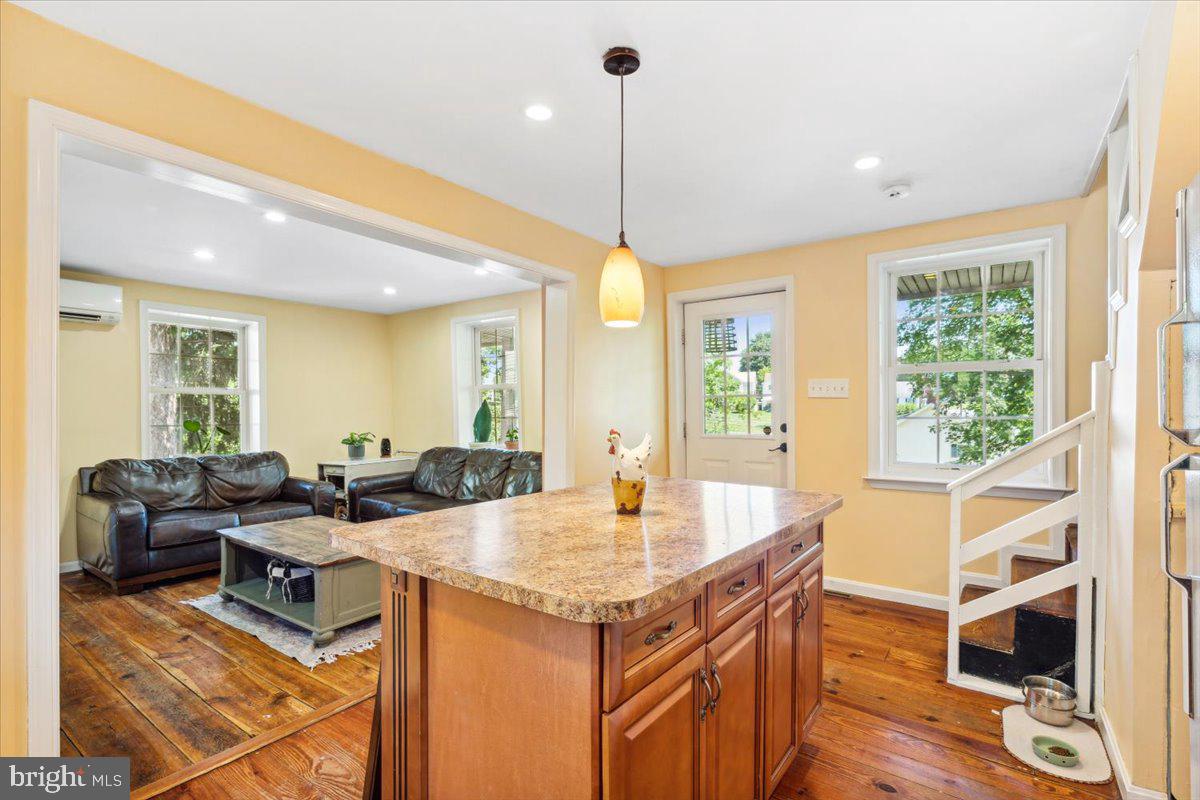 MIDDLETOWN - Residential