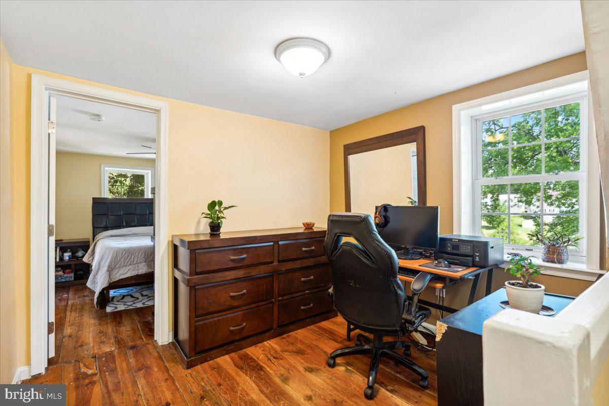 MIDDLETOWN - Residential