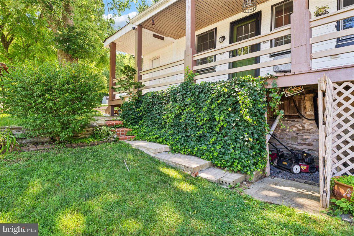 MIDDLETOWN - Residential