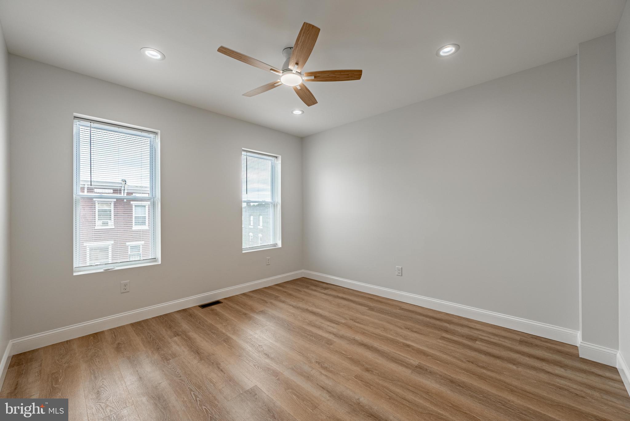 HIGHLANDTOWN - Residential