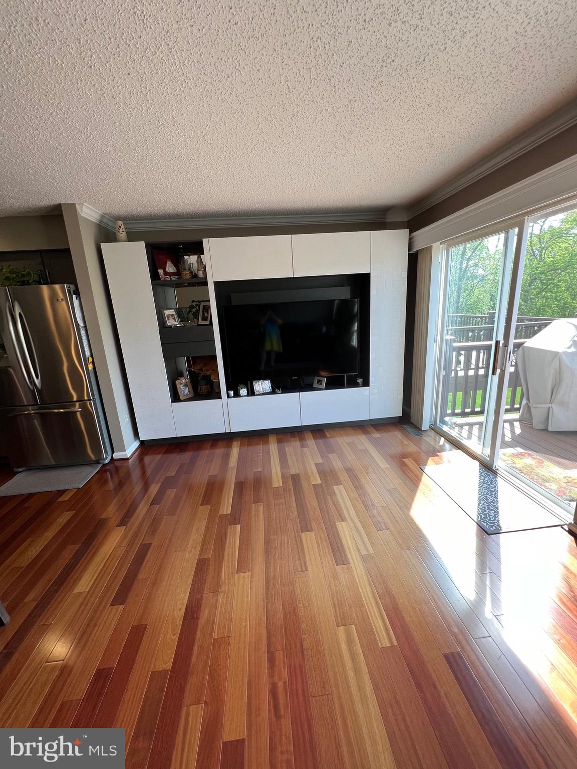 INDIAN CREEK - Residential Lease