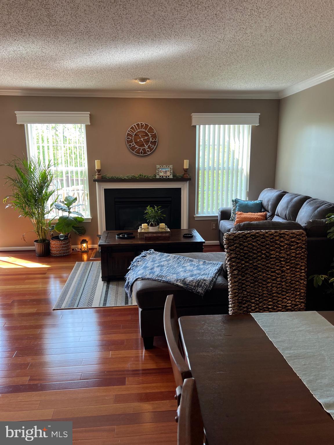 INDIAN CREEK - Residential Lease