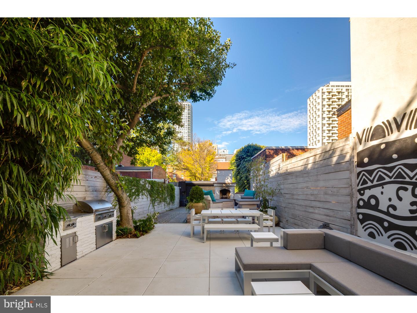 SOCIETY HILL - Residential