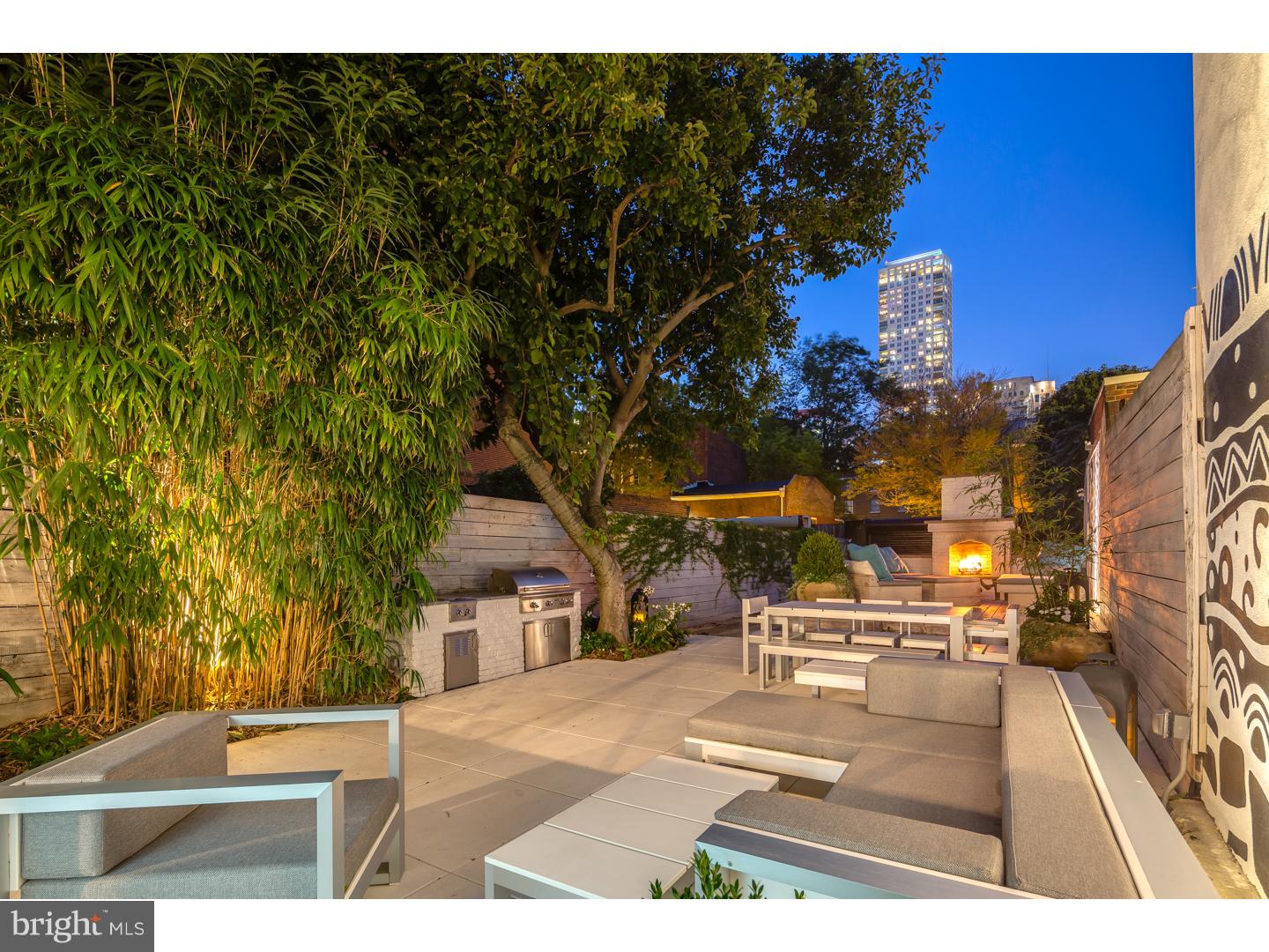 SOCIETY HILL - Residential