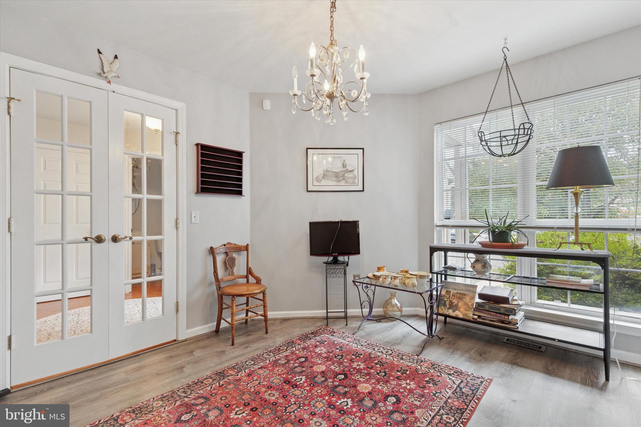 PINE CREST - Residential