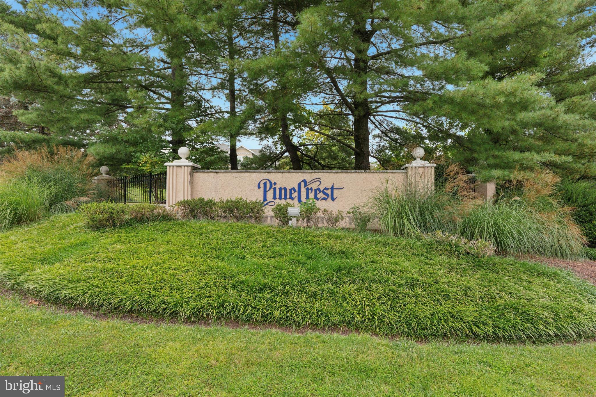 405 COUNTRY CLUB DRIVE