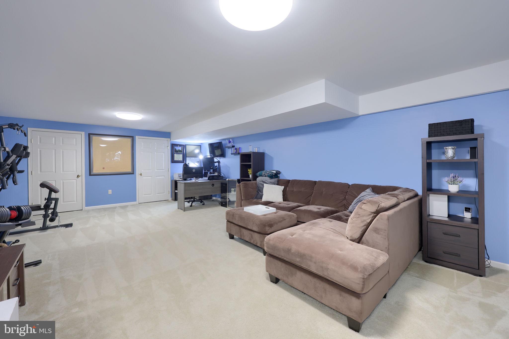 CASTLETON - Residential