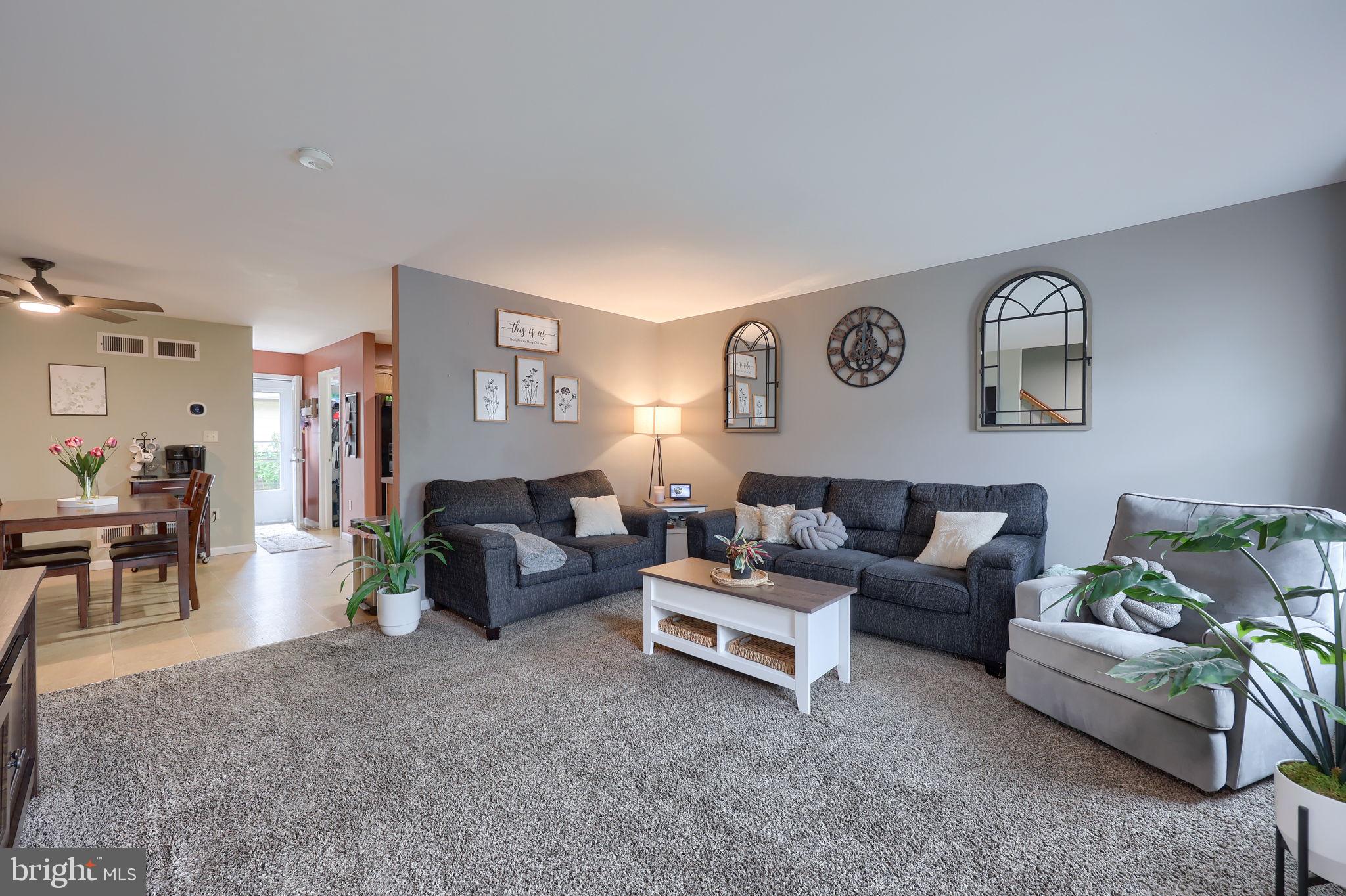 CASTLETON - Residential