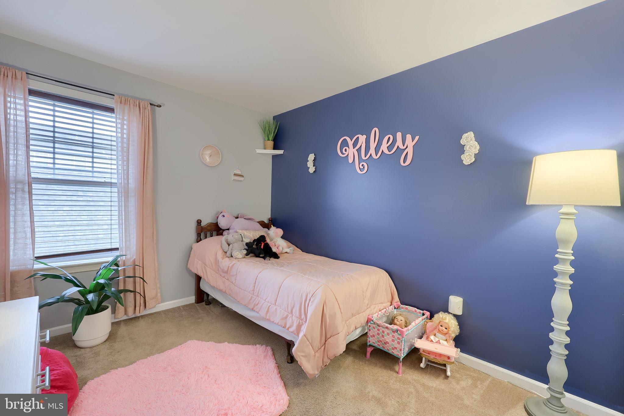 CASTLETON - Residential