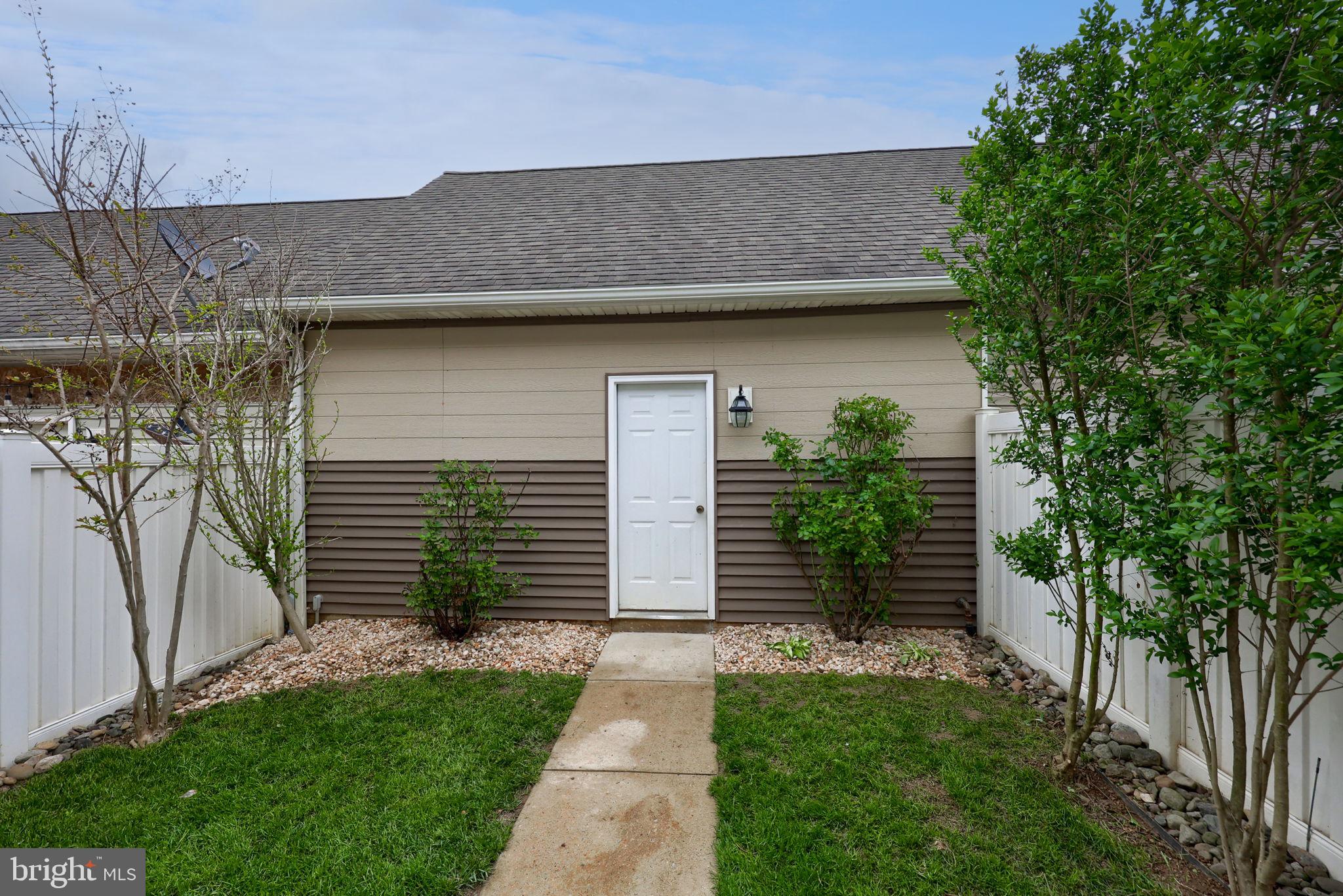 CASTLETON - Residential