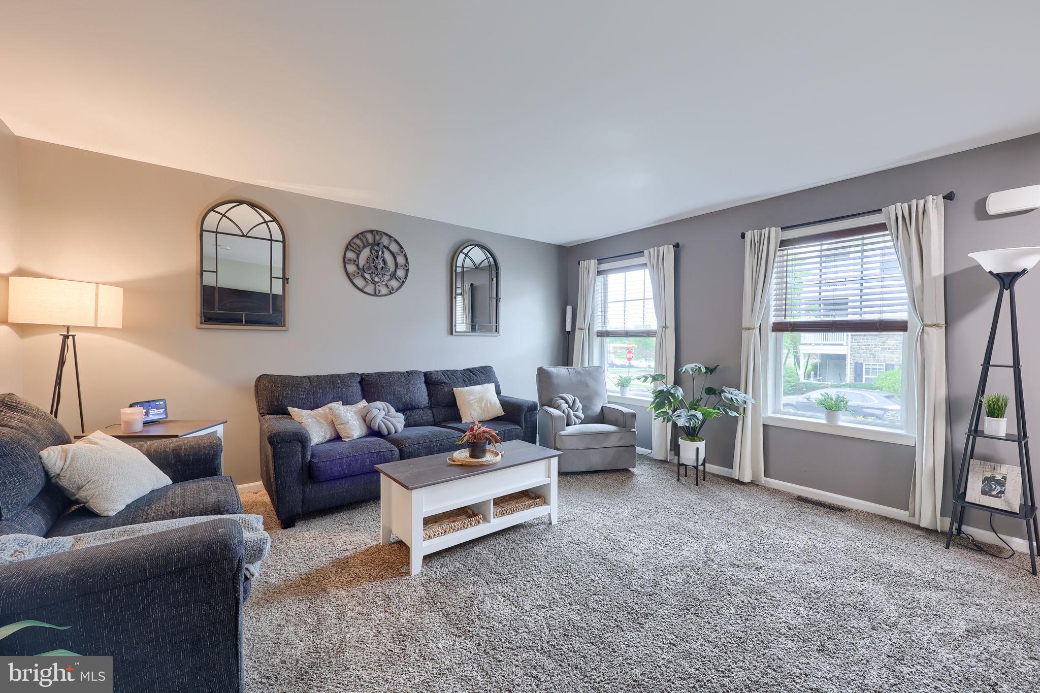 CASTLETON - Residential