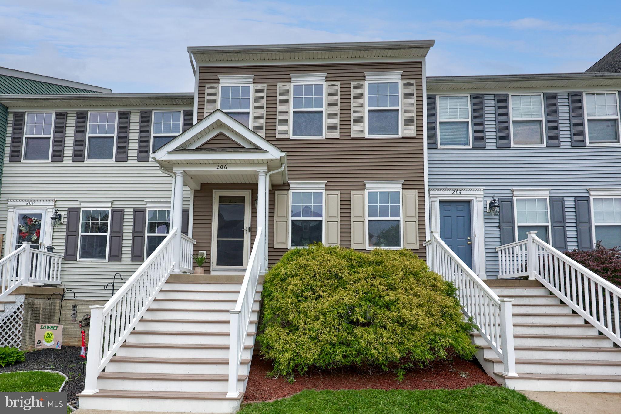 CASTLETON - Residential