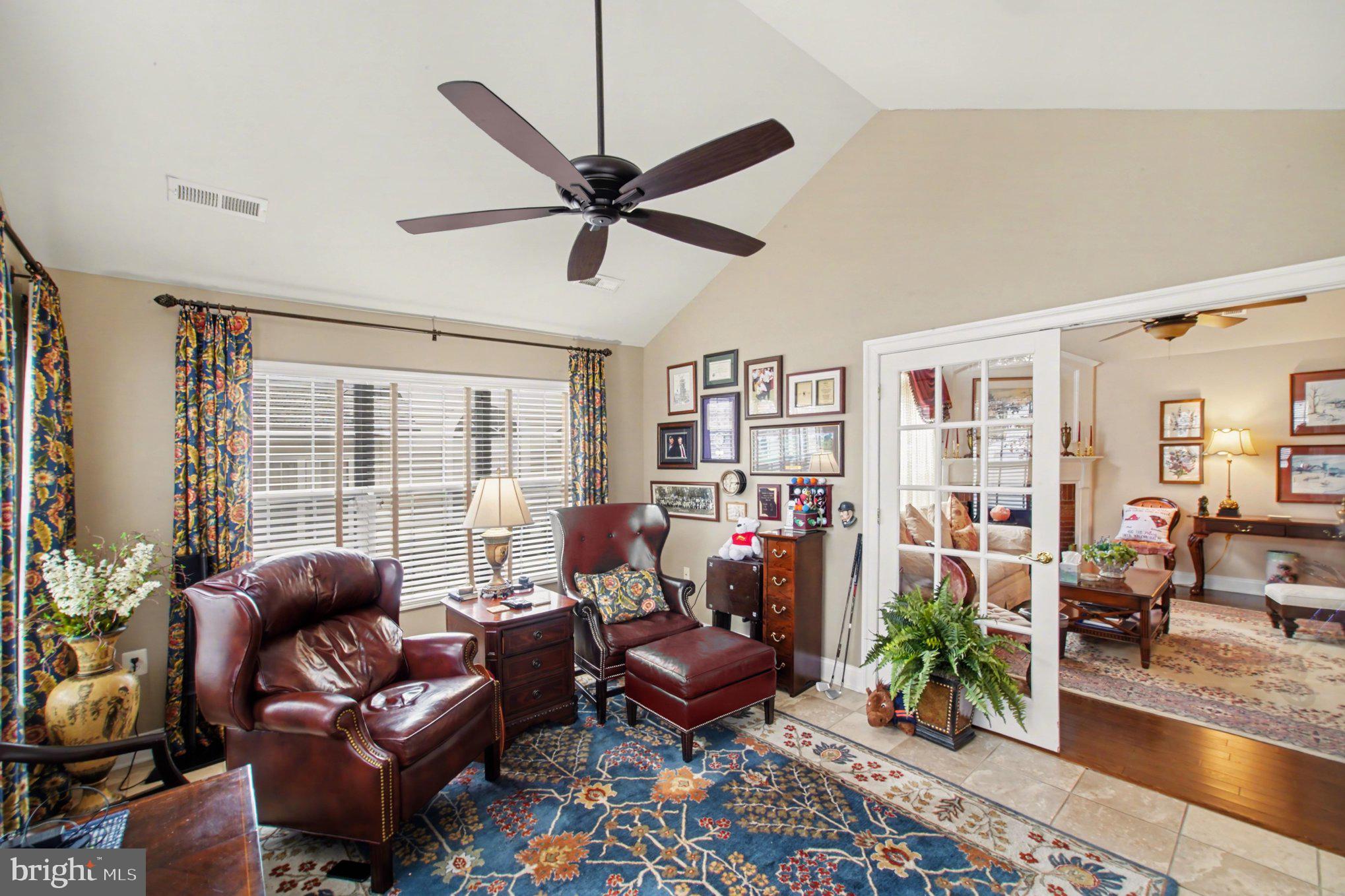 REGENCY PARK VILLAS - Residential