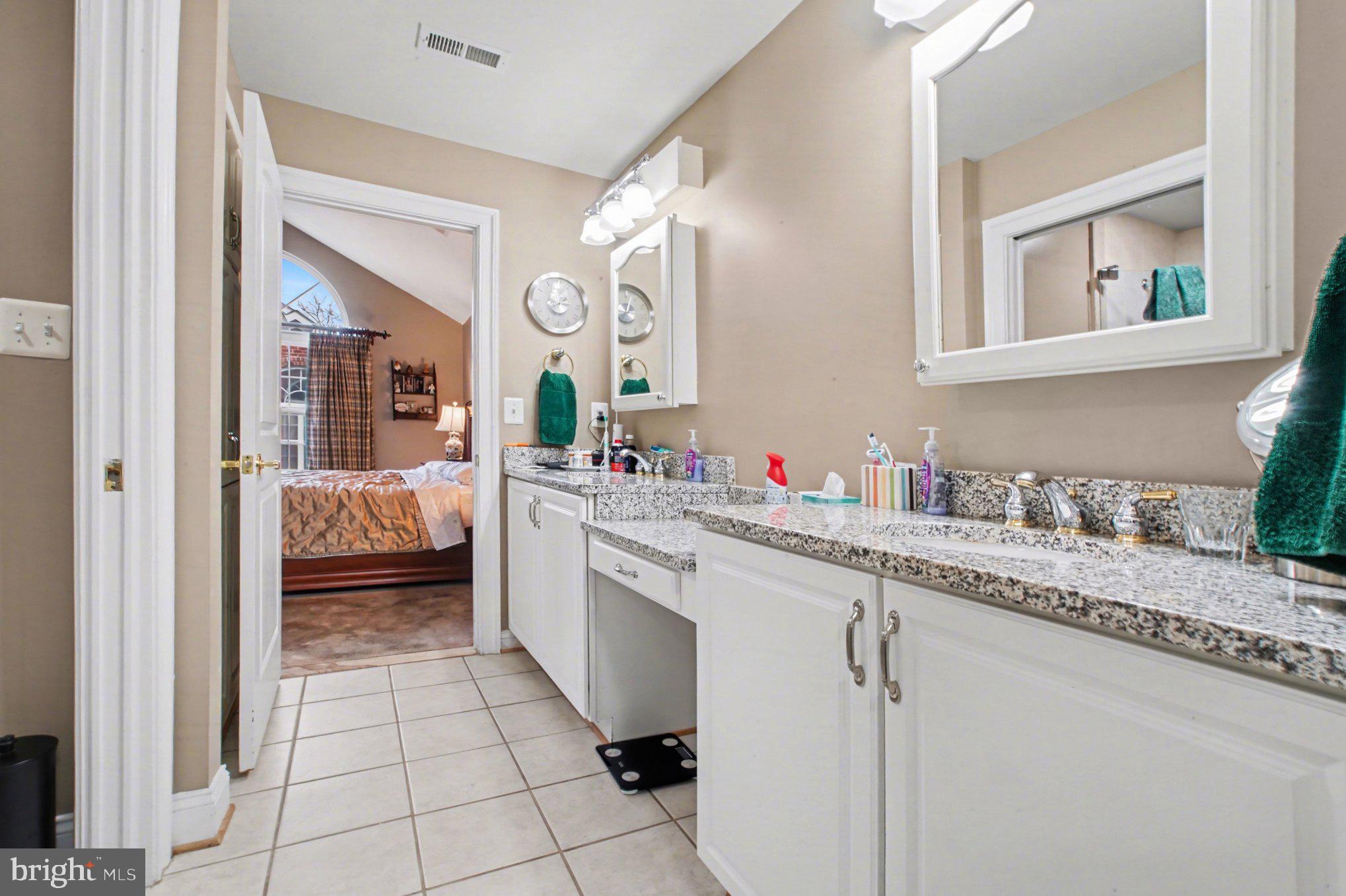 REGENCY PARK VILLAS - Residential