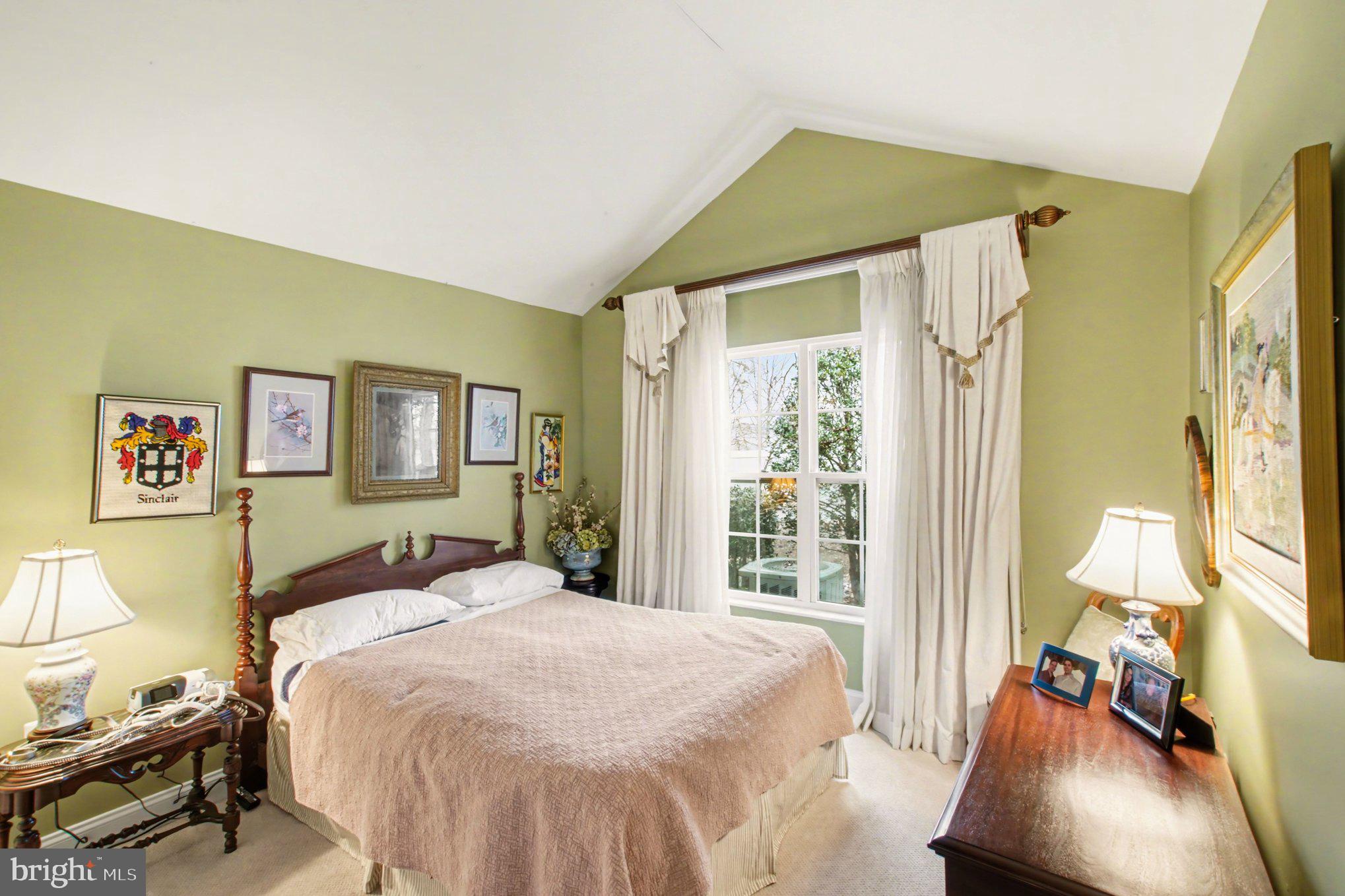 REGENCY PARK VILLAS - Residential