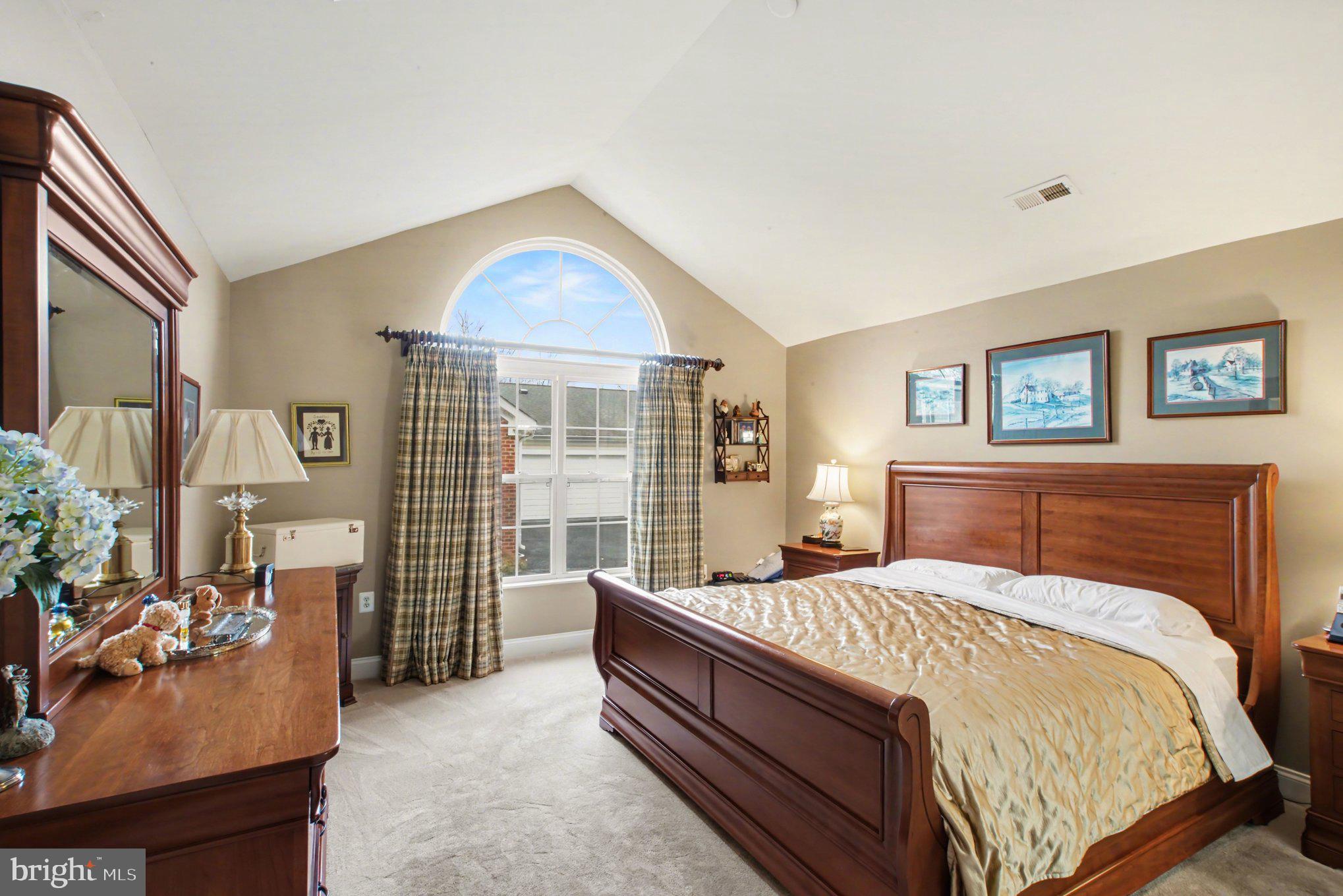 REGENCY PARK VILLAS - Residential