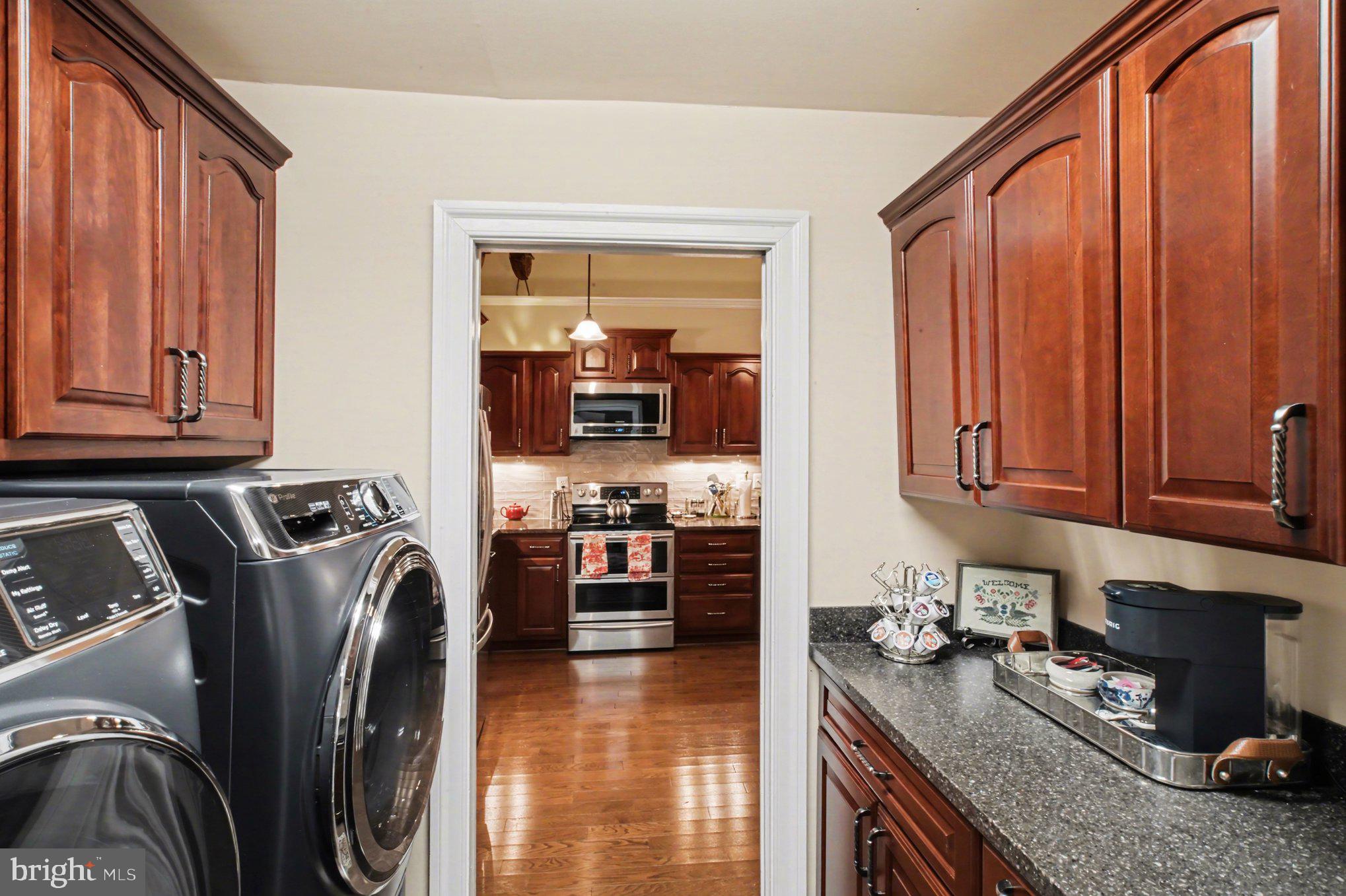 REGENCY PARK VILLAS - Residential