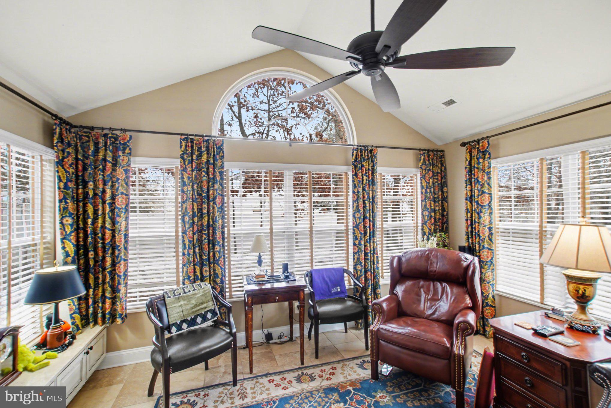 REGENCY PARK VILLAS - Residential
