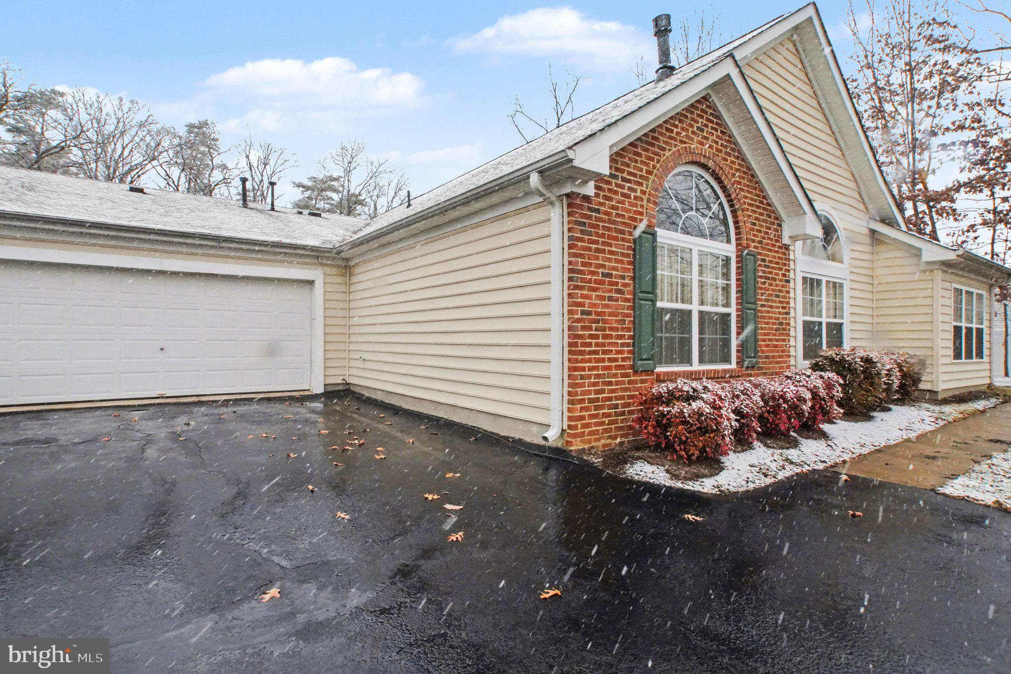 REGENCY PARK VILLAS - Residential
