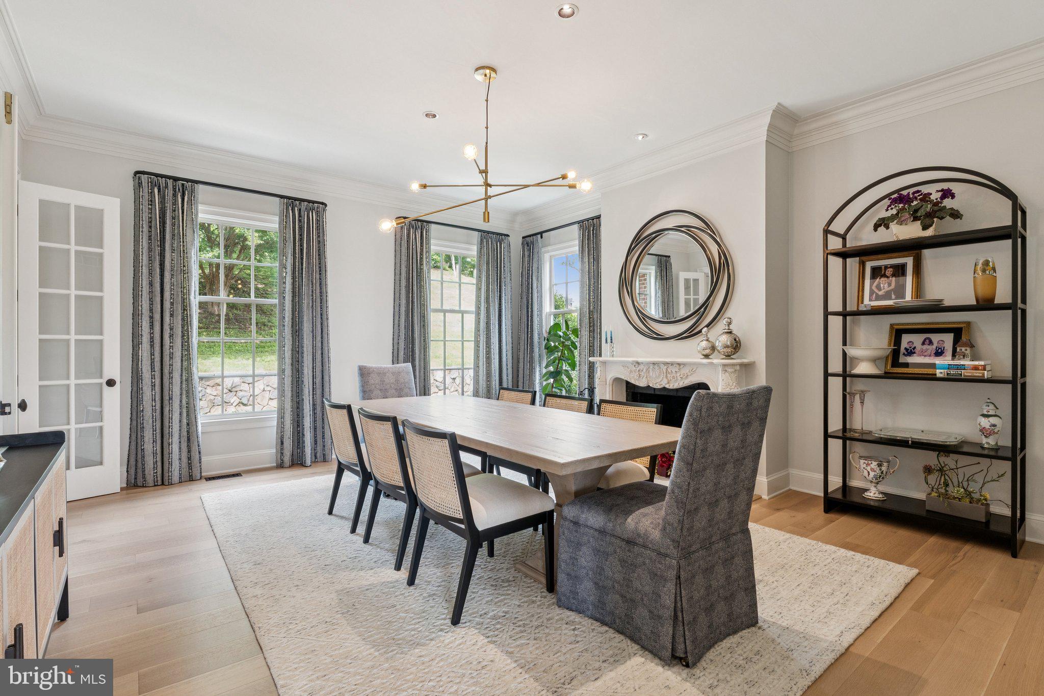 PENDENNIS MOUNT - Residential Lease