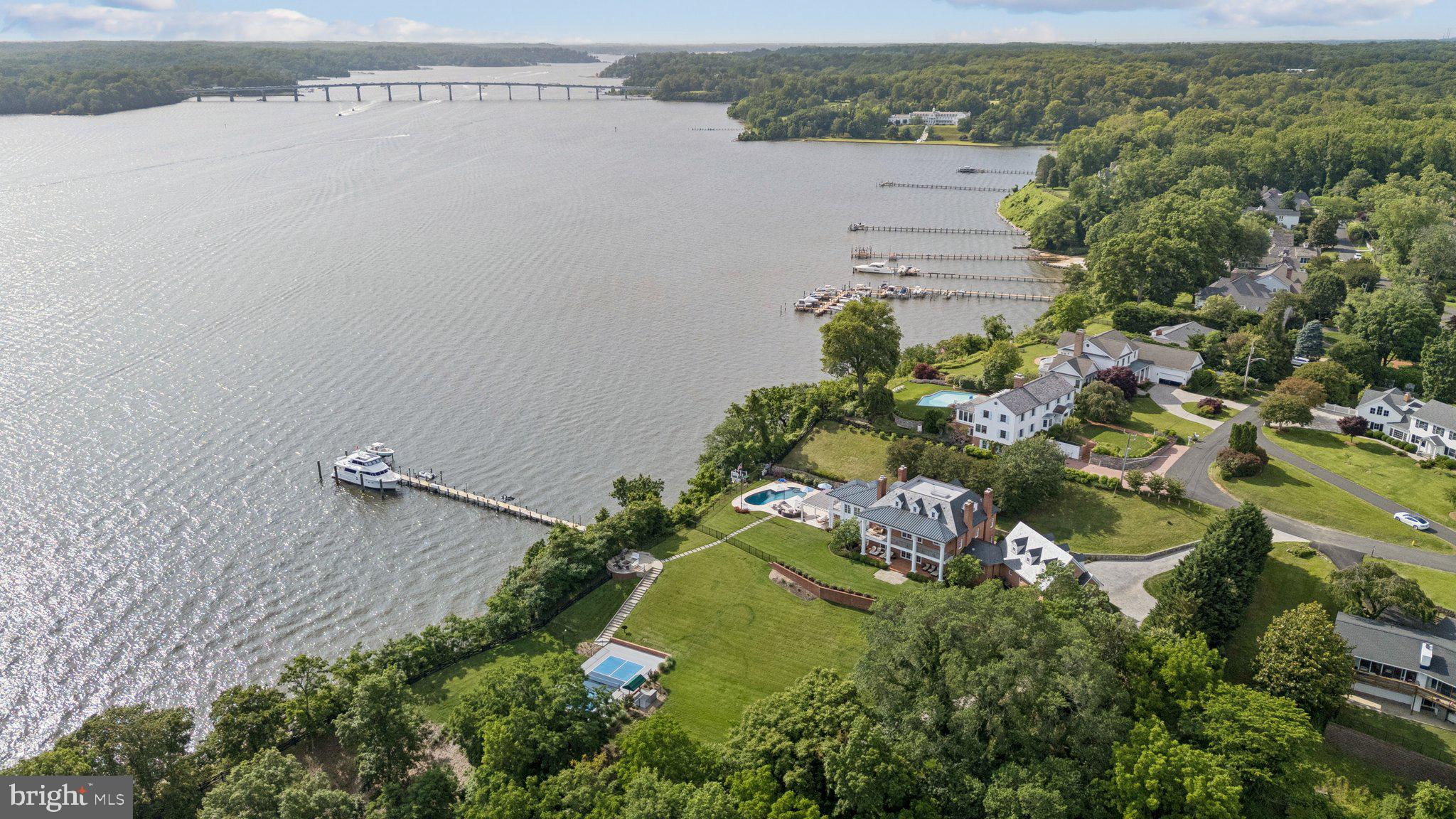 PENDENNIS MOUNT - Residential Lease