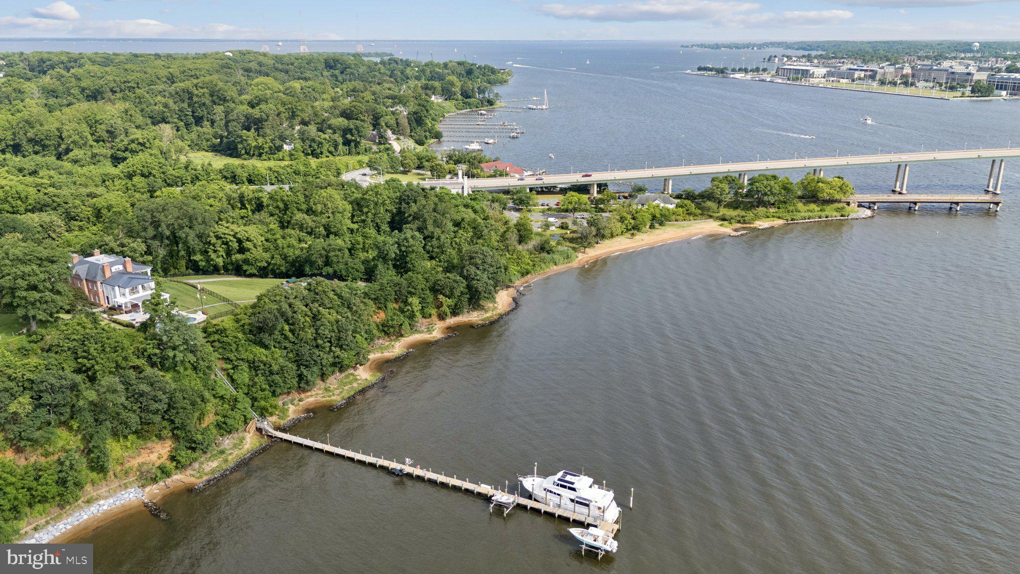 PENDENNIS MOUNT - Residential Lease