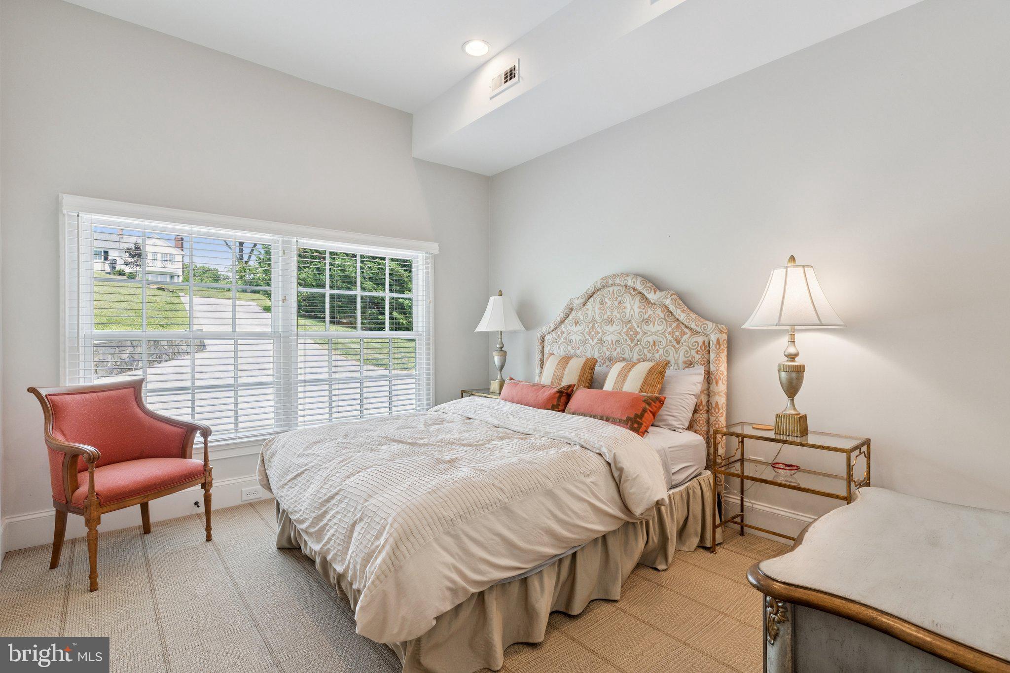 PENDENNIS MOUNT - Residential Lease