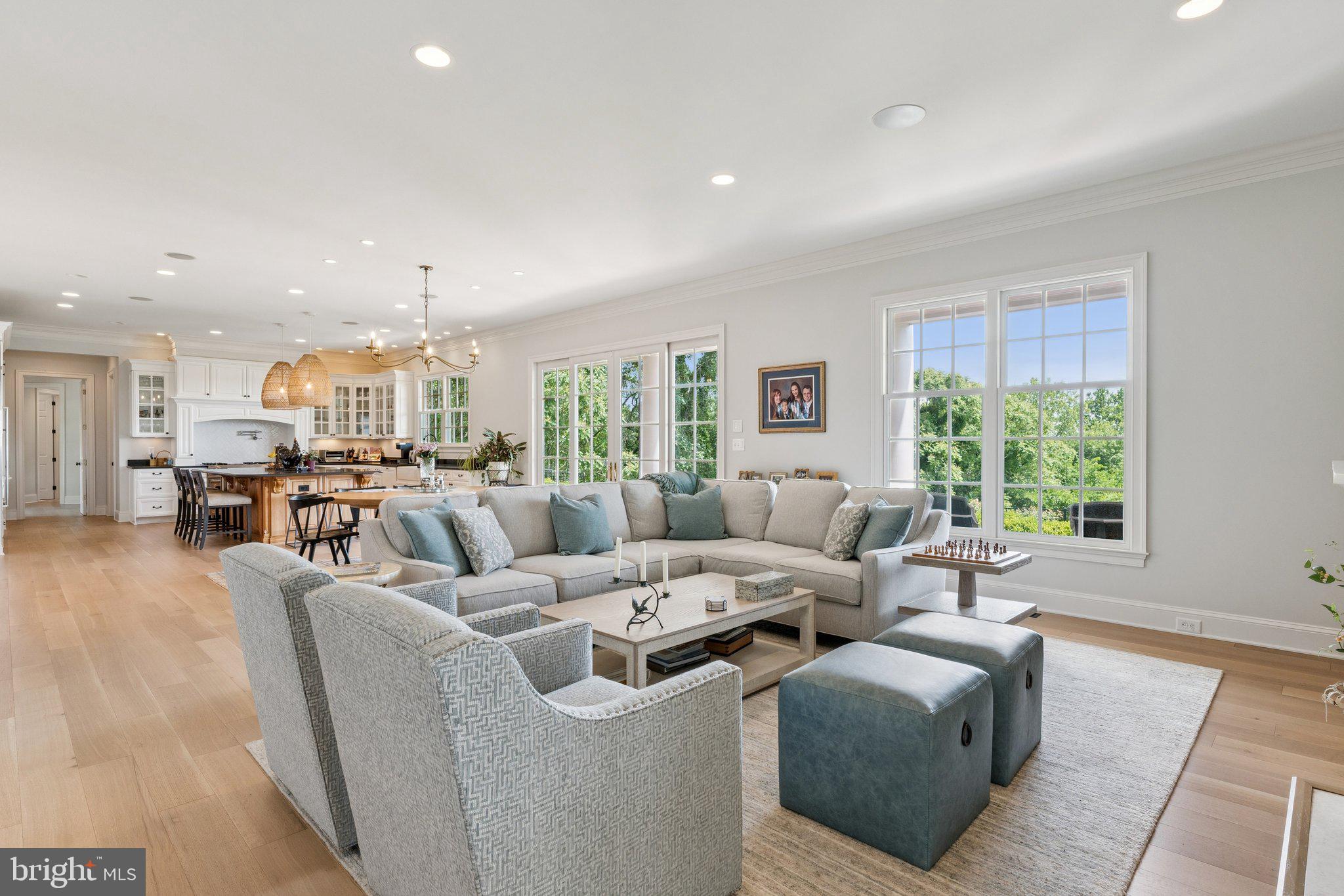 PENDENNIS MOUNT - Residential Lease