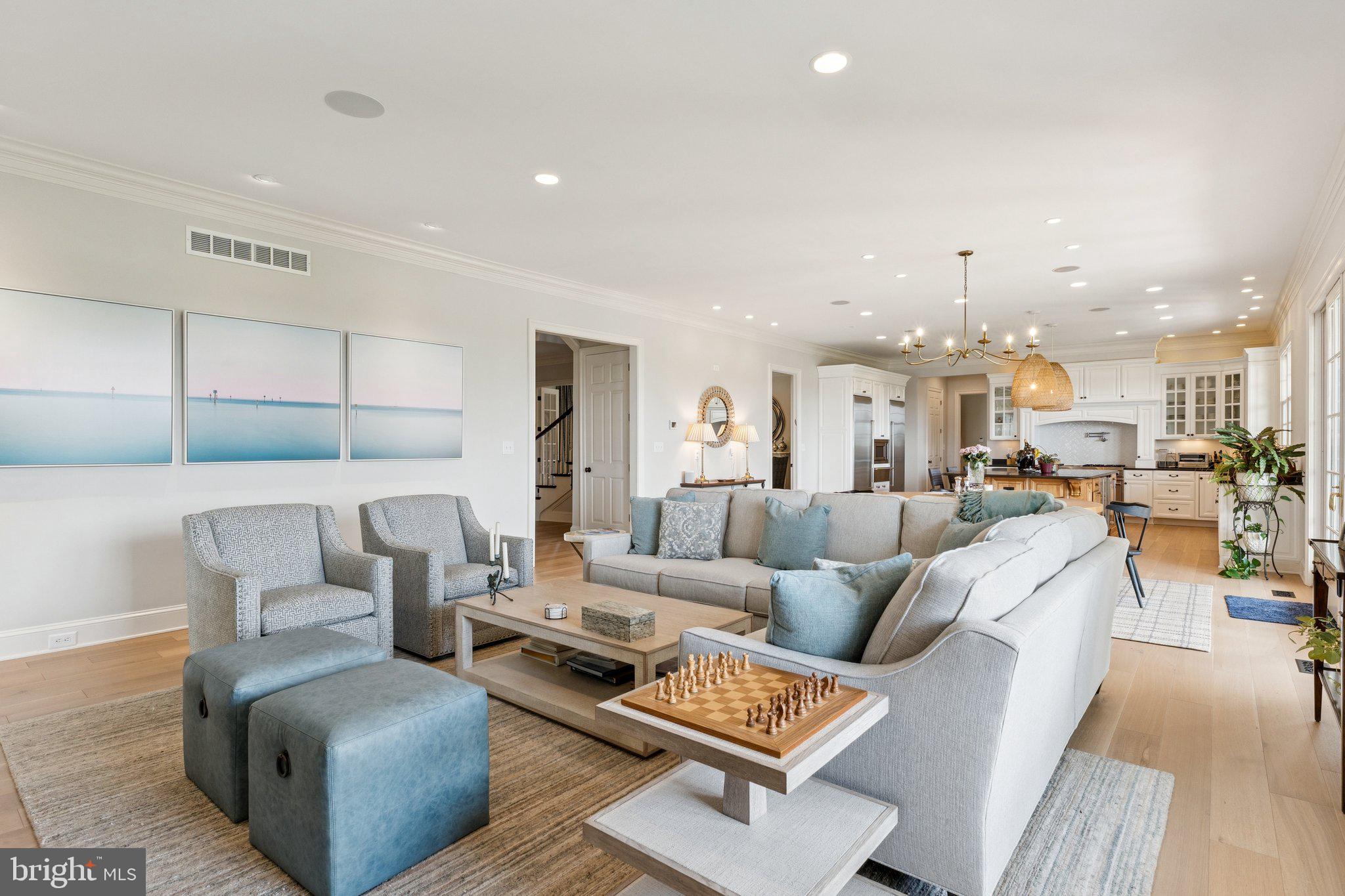 PENDENNIS MOUNT - Residential Lease