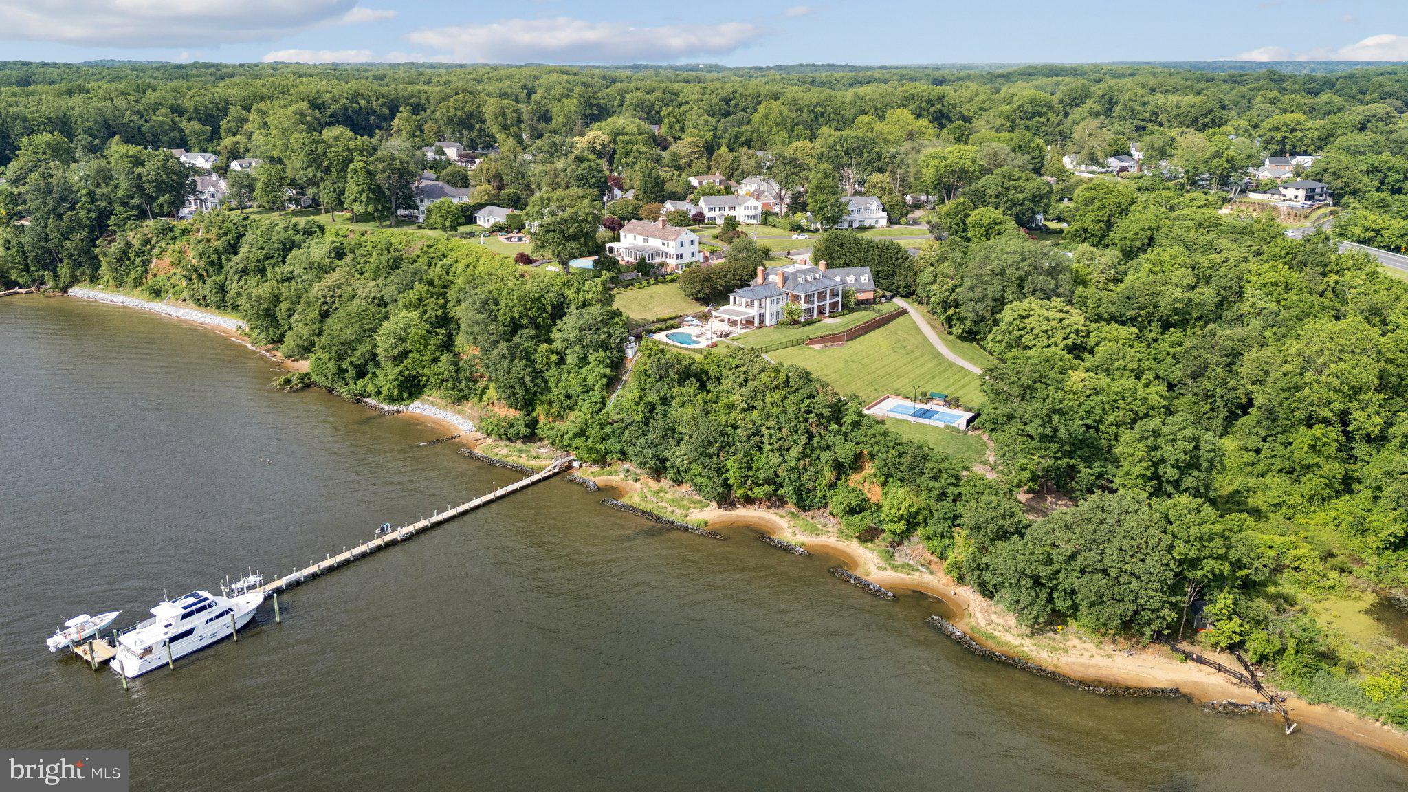 PENDENNIS MOUNT - Residential Lease