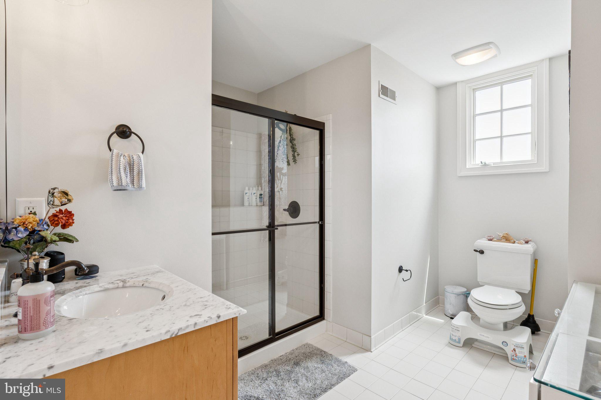 PENDENNIS MOUNT - Residential Lease