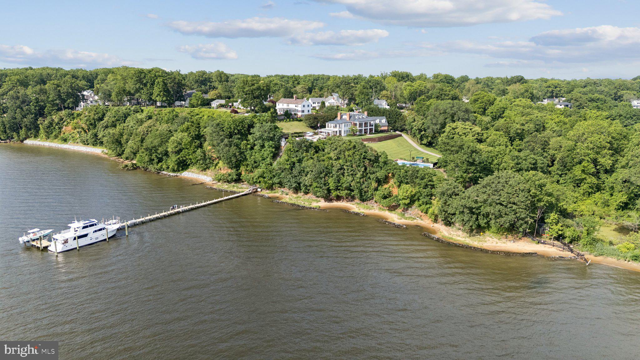 PENDENNIS MOUNT - Residential Lease