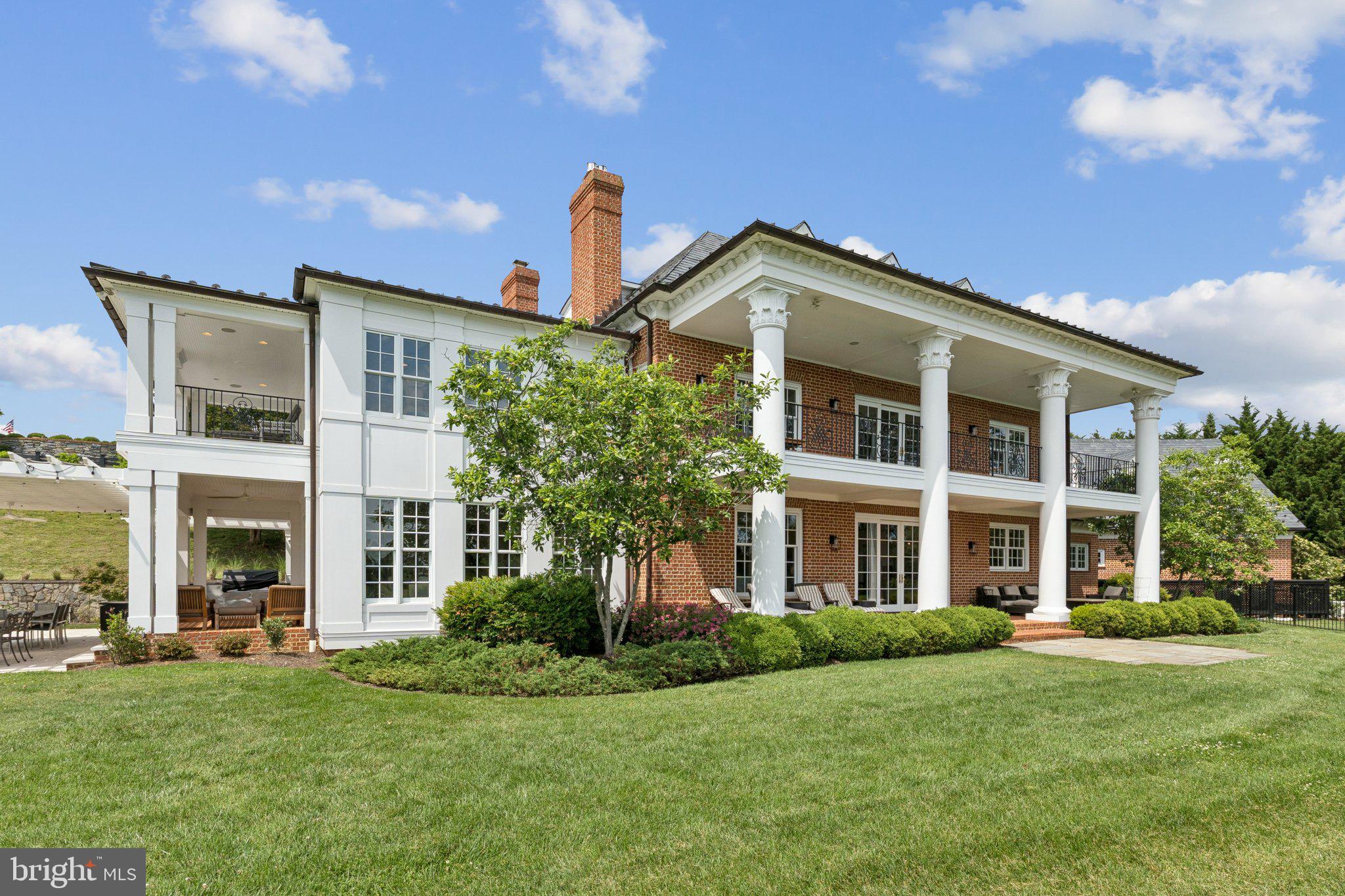 PENDENNIS MOUNT - Residential Lease