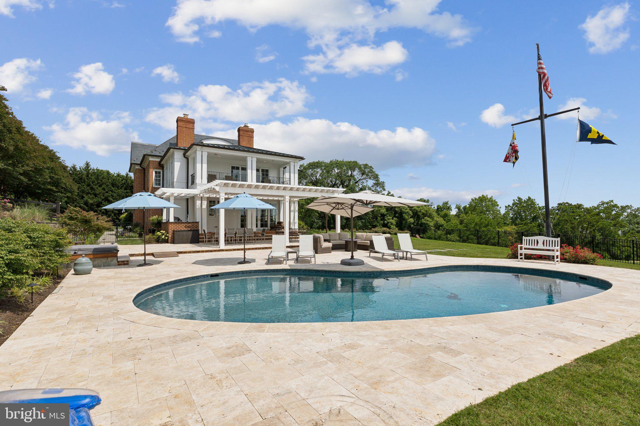 PENDENNIS MOUNT - Residential Lease
