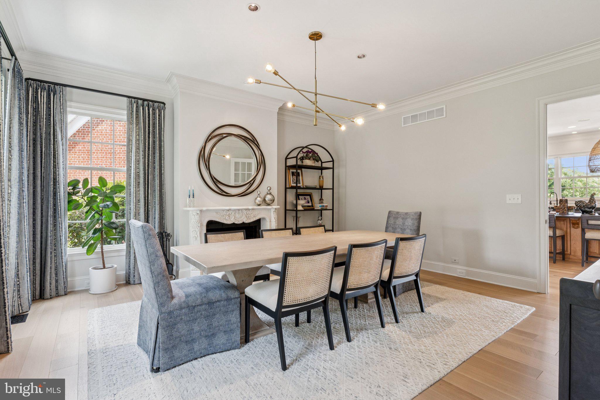 PENDENNIS MOUNT - Residential Lease