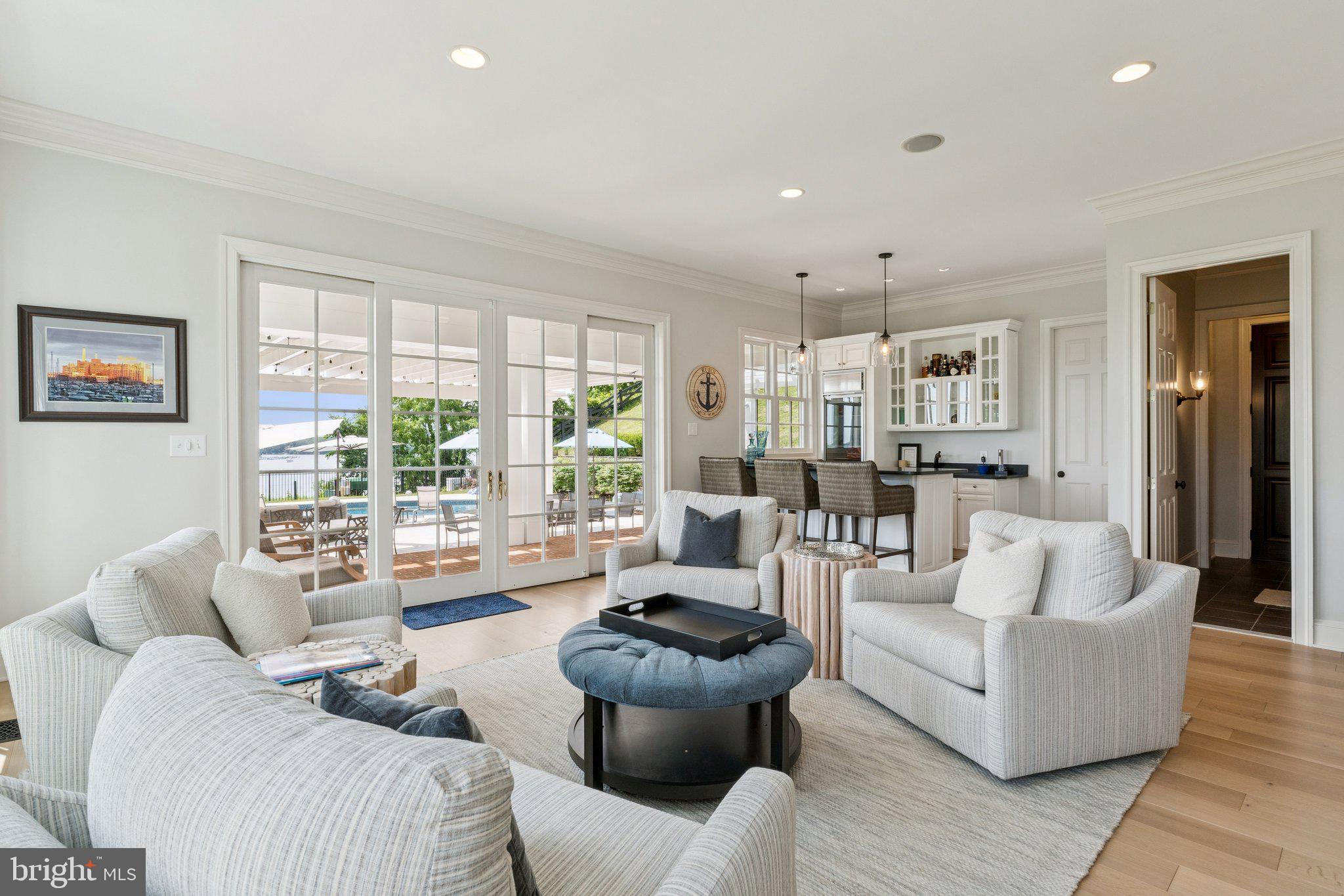 PENDENNIS MOUNT - Residential Lease