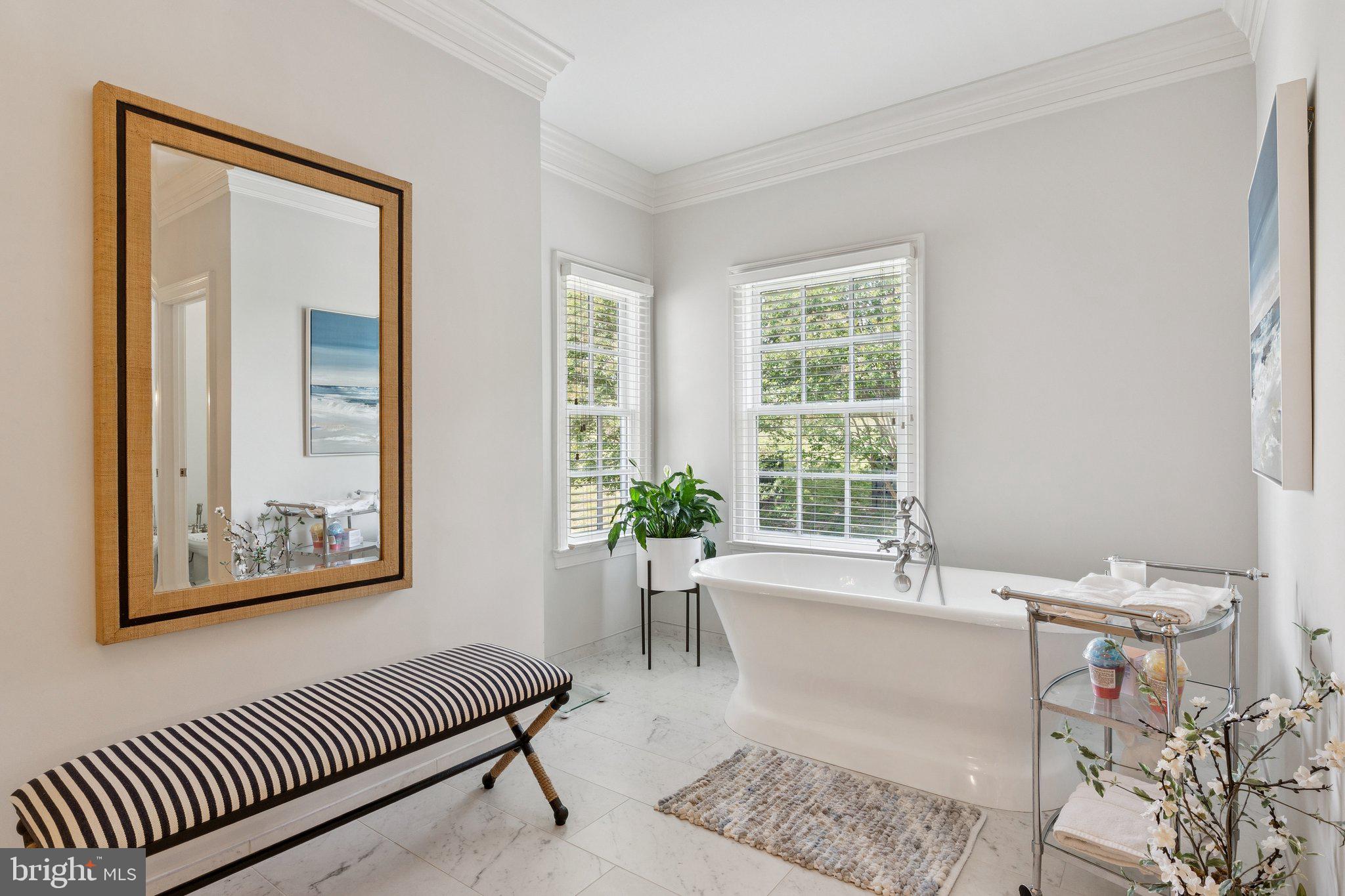 PENDENNIS MOUNT - Residential Lease
