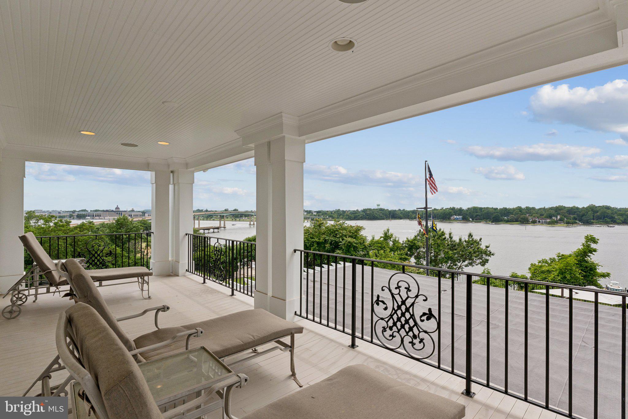 PENDENNIS MOUNT - Residential Lease