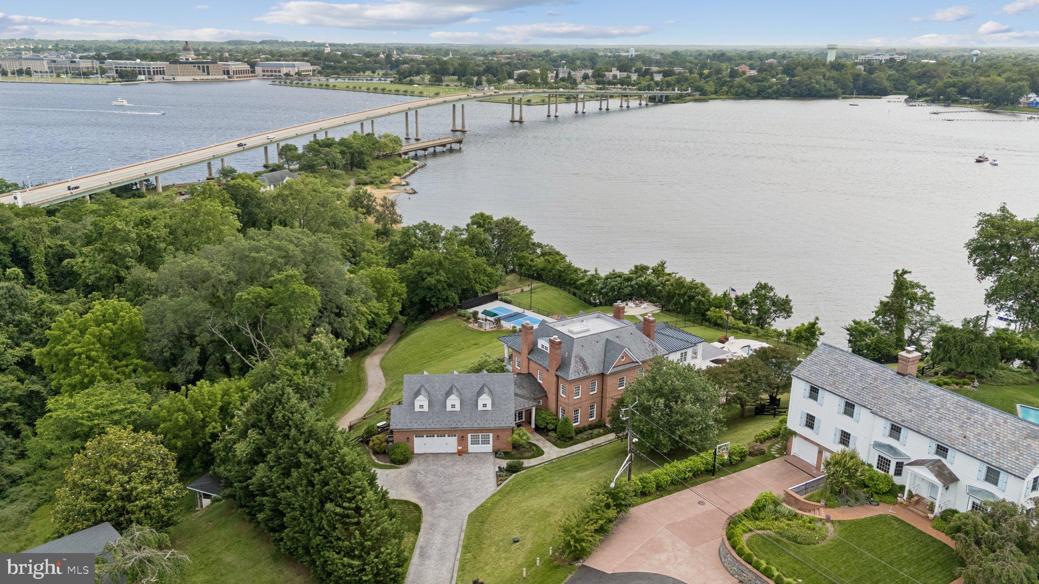 PENDENNIS MOUNT - Residential Lease