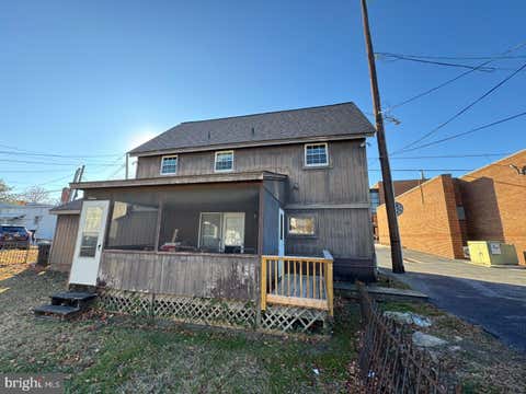 Homes For Sale - 122 S Bradford Street<br/> DOVER, DE 19904