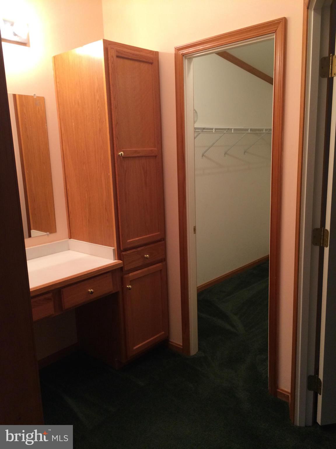 KINGSTOWN - Residential Lease