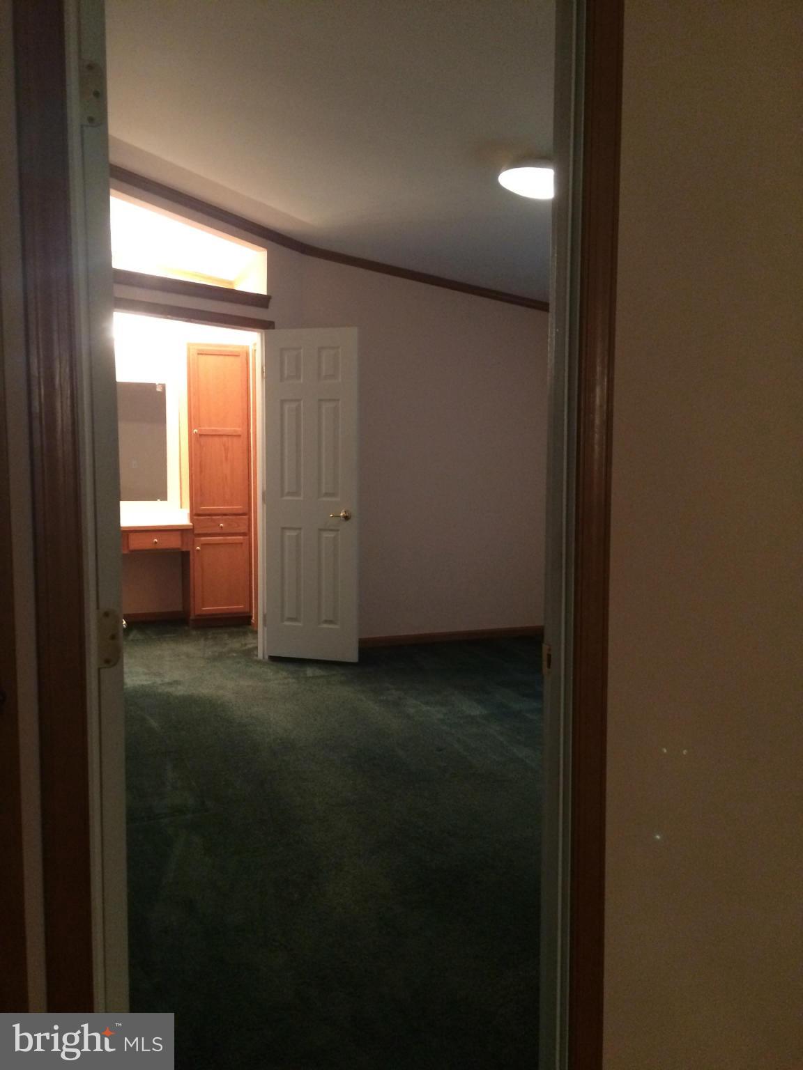 KINGSTOWN - Residential Lease