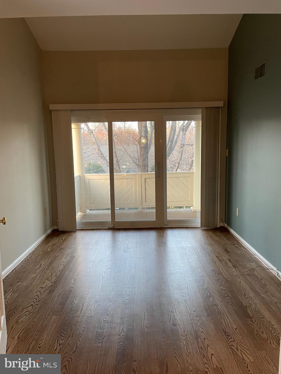 LUXBERRY COURTS - Residential Lease