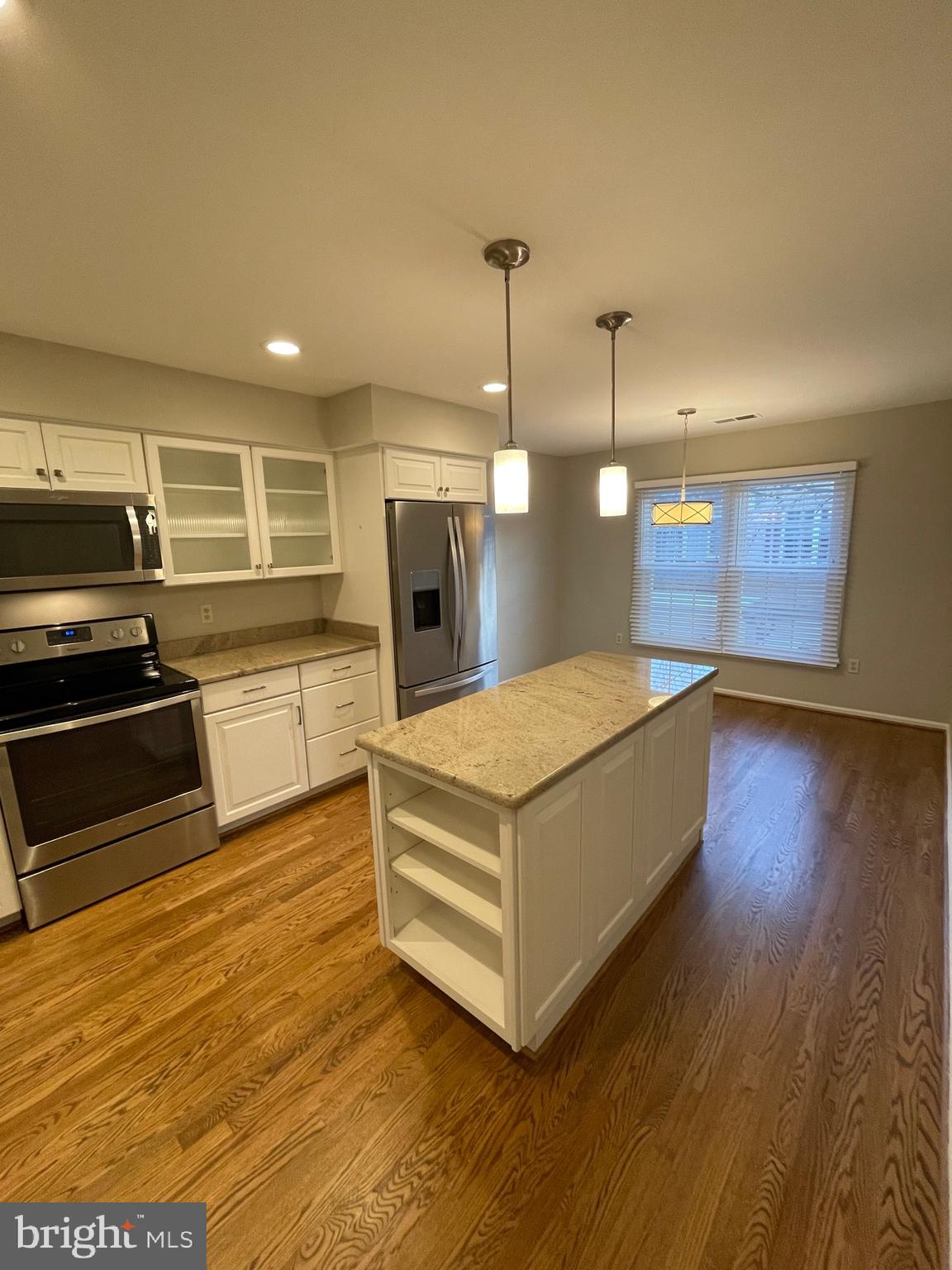 LUXBERRY COURTS - Residential Lease