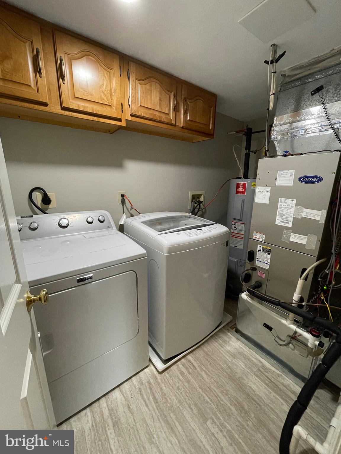 LUXBERRY COURTS - Residential Lease