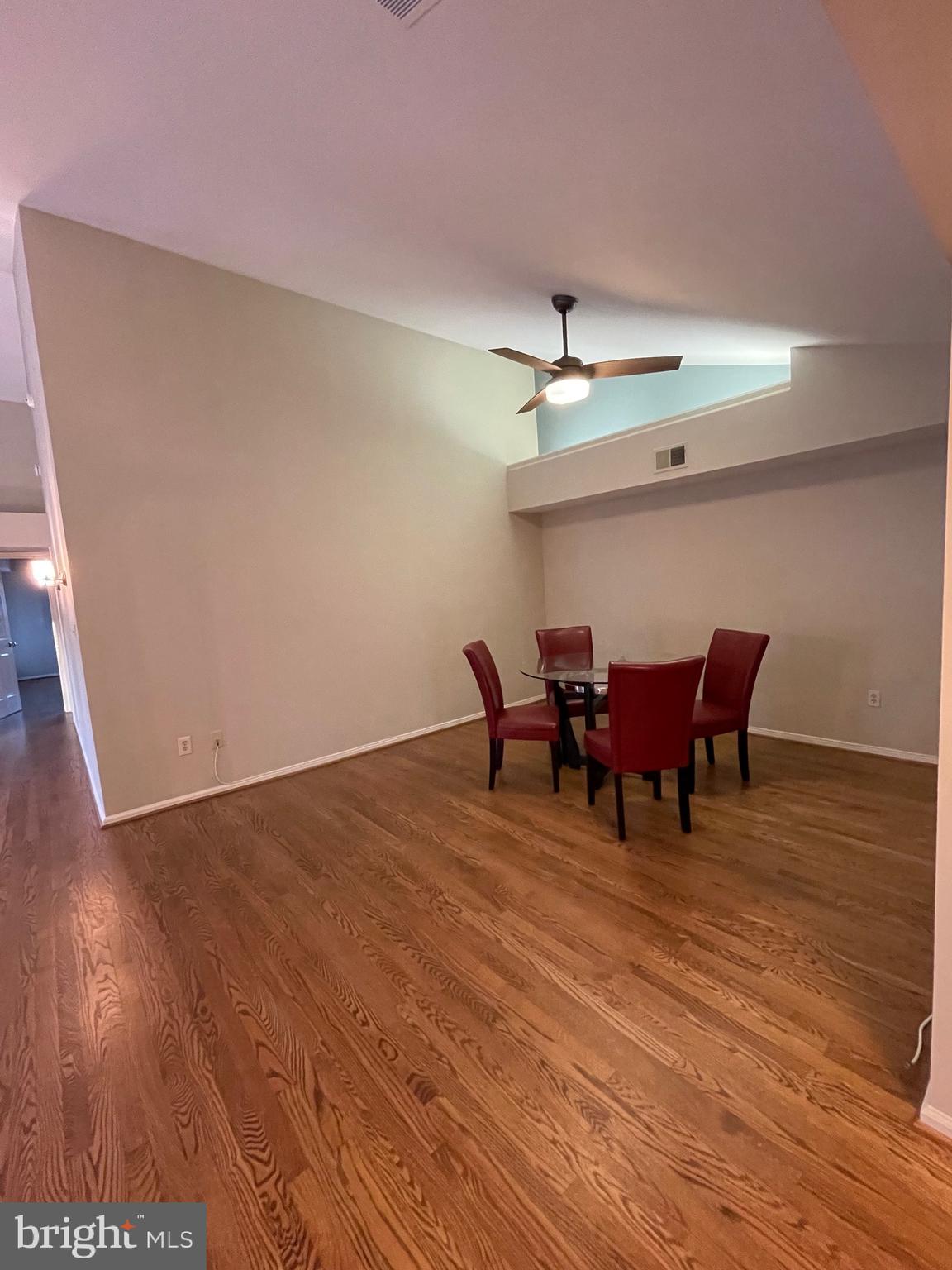 LUXBERRY COURTS - Residential Lease