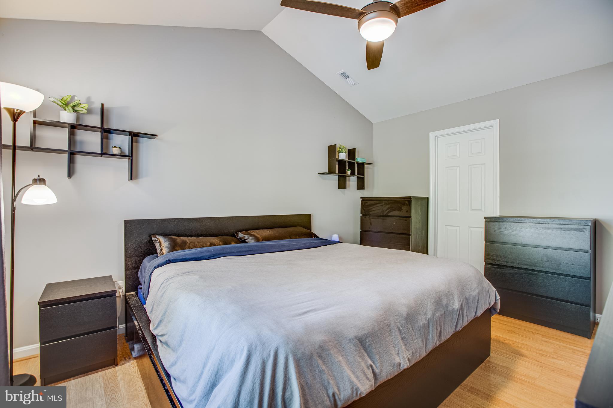 SMOKETREE - Residential