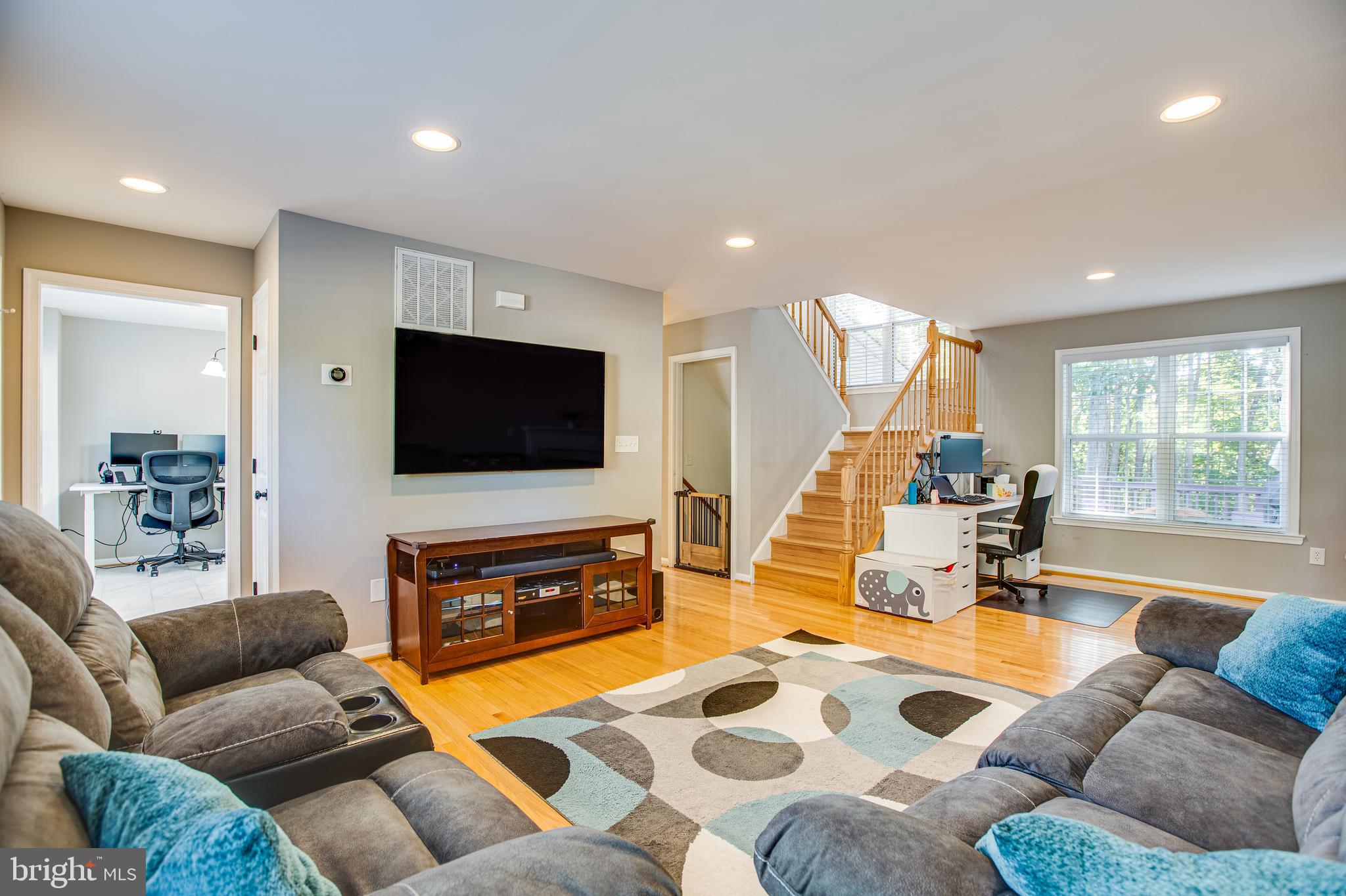 SMOKETREE - Residential