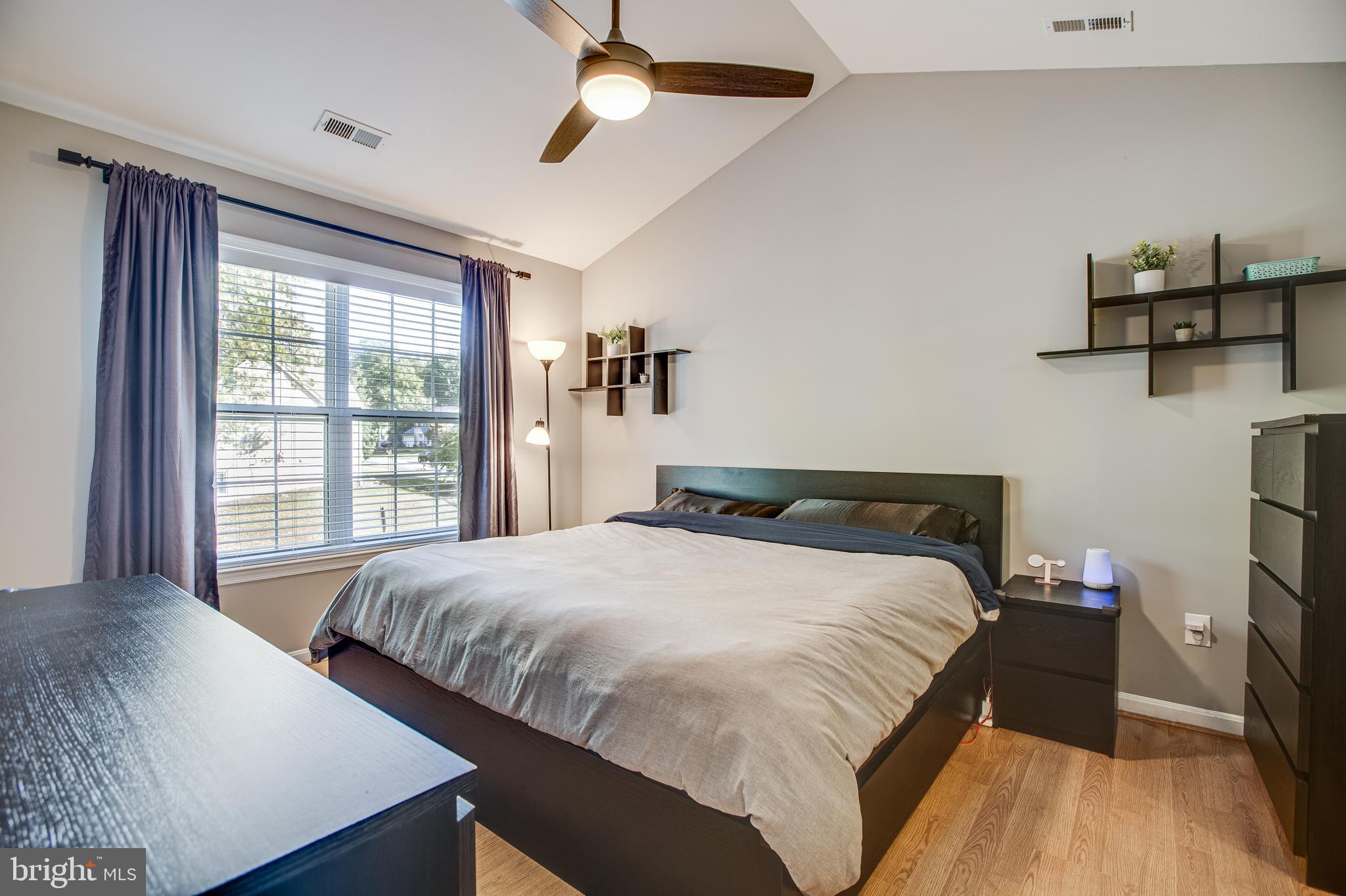 SMOKETREE - Residential