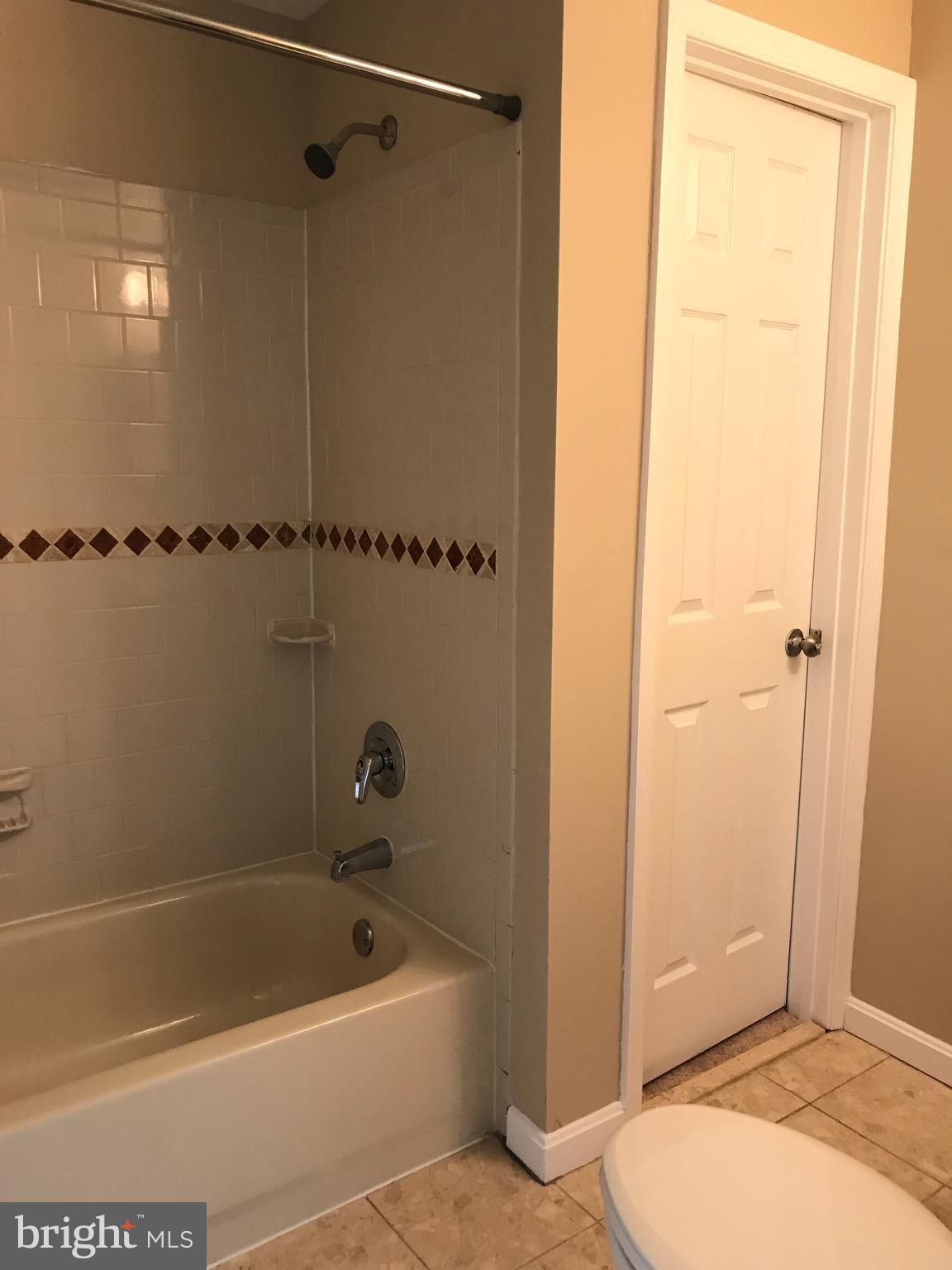 PINEWOOD HILL - Residential